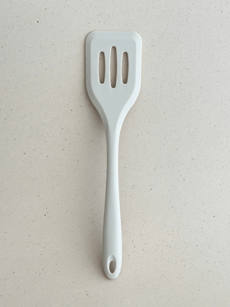 Espatula ranurada de silicona